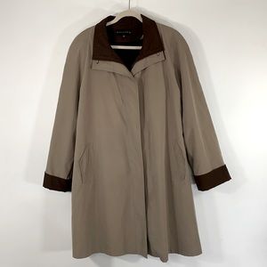 Gallery Classic Zip Up Detachable Liner Women’s Size XL Tan Long Trench Coat